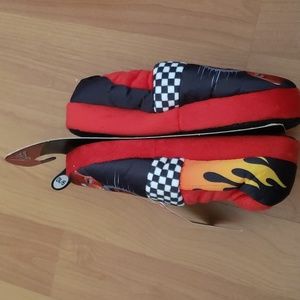 NWT Disney Pixar Cars Kids Slippers Size 9/10